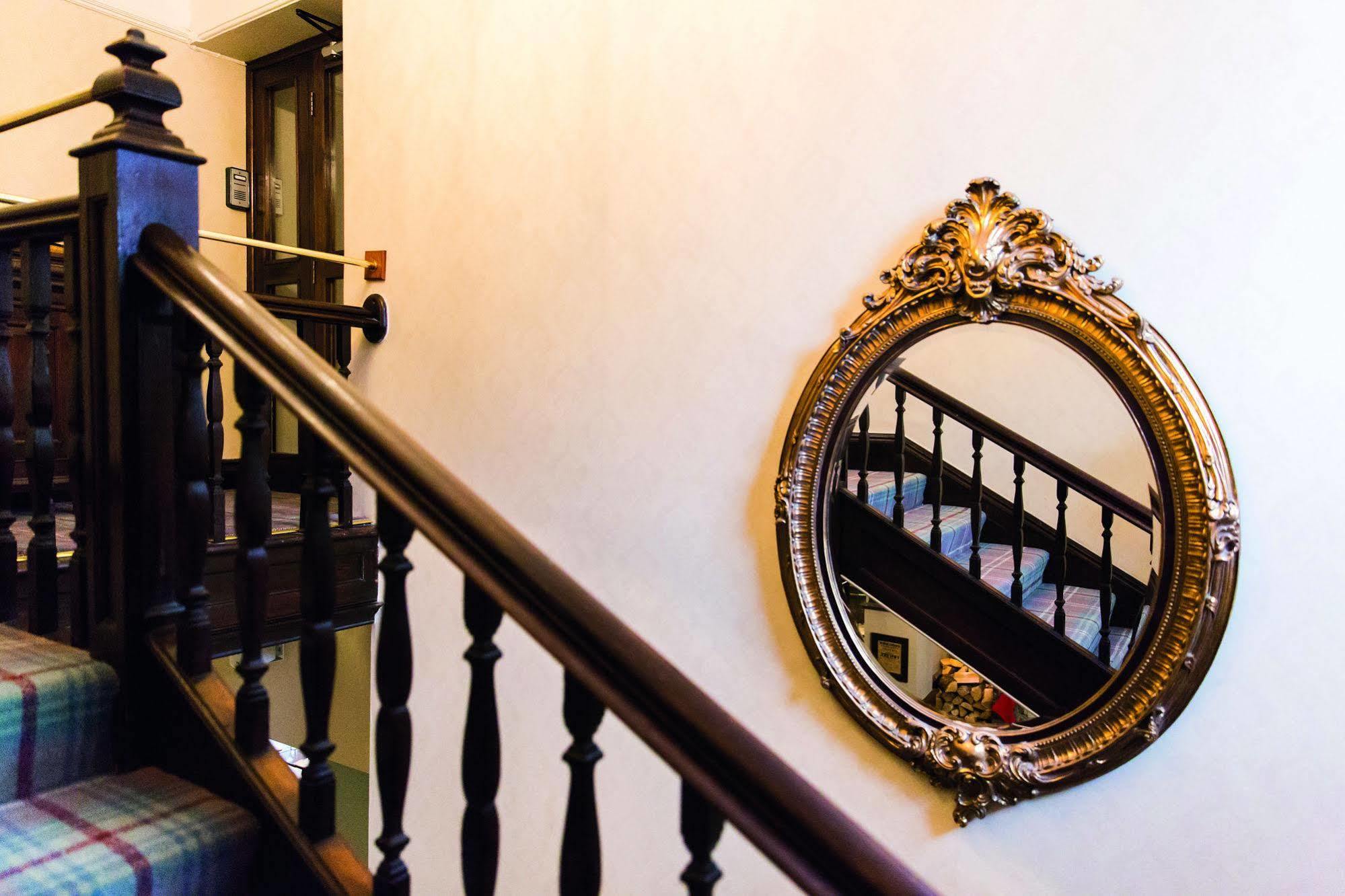 The Golden Lion At Settle Hotel Buitenkant foto